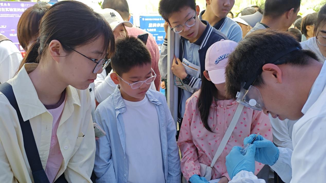 9409894df2815f8fbc30fc2c90ca1b1b