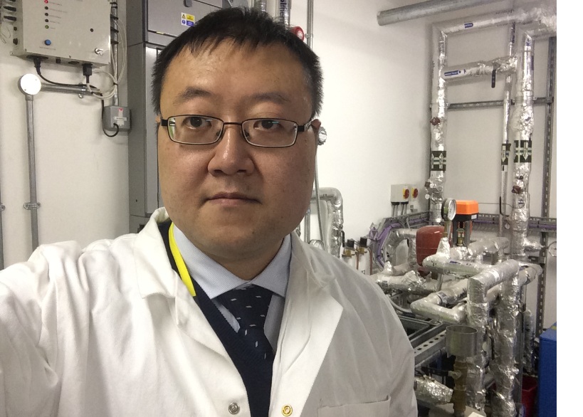 2014年帝国理工学院实验室 .jpg