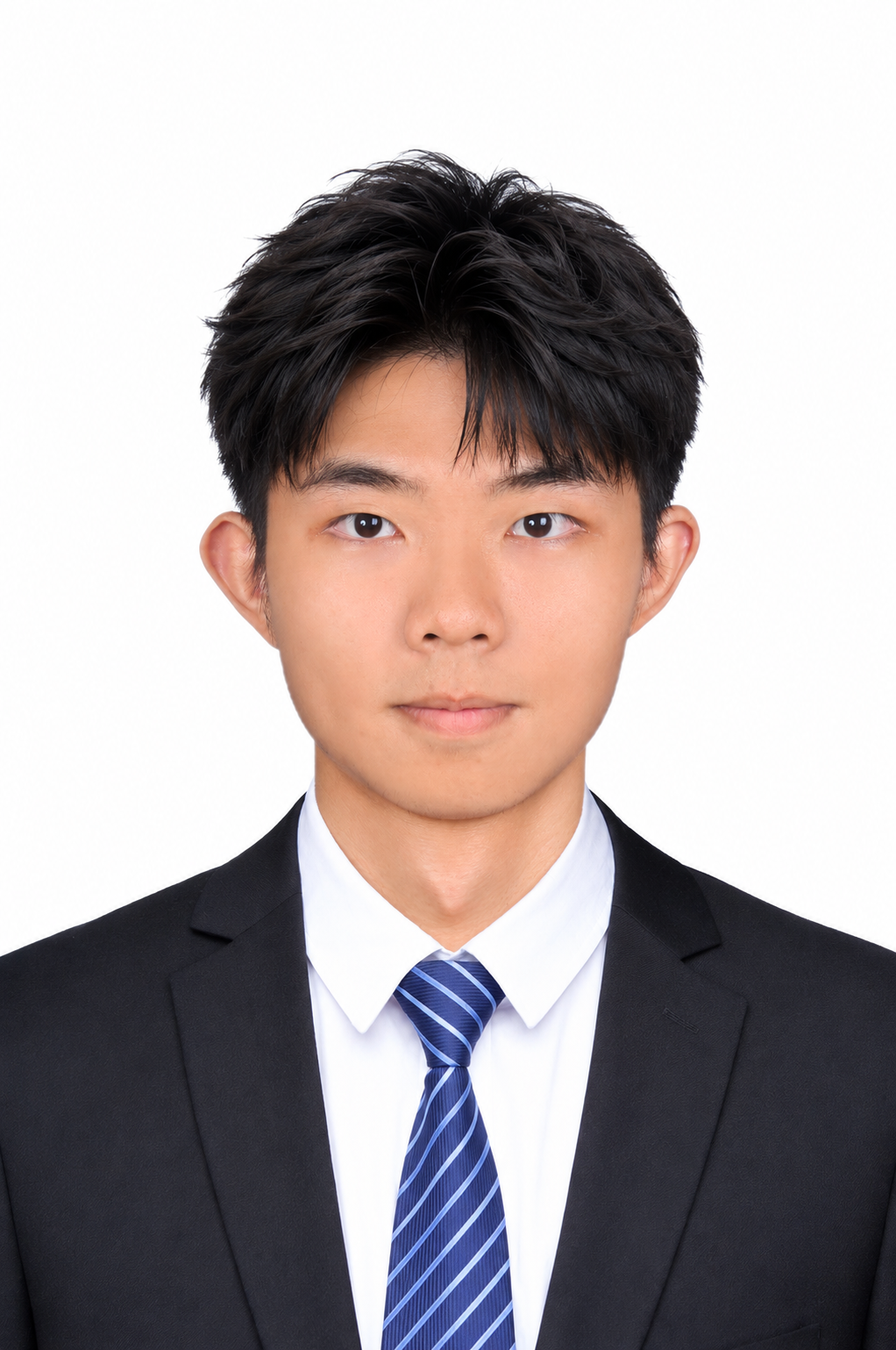 蒋卓航证件照 (2).png