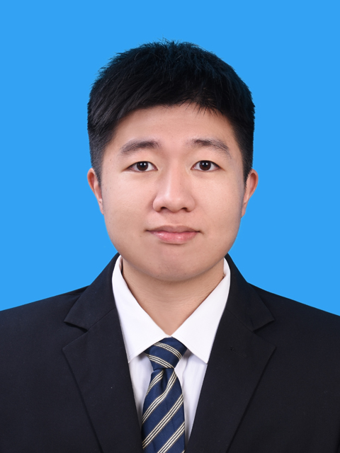 王嘉铭证件照.jpg
