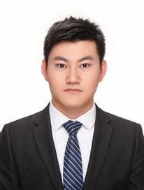 穿着西装笔挺的男子

描述已自动生成