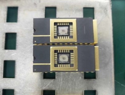 陶瓷管壳封装的探测器芯片.jpg 陶瓷管壳封装的探测器芯片.jpg